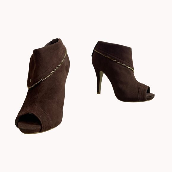 DbDk Fashion Women's Brown Suede Nicky Frances Heeled Booties Sz 8 - Picture 2 of 10